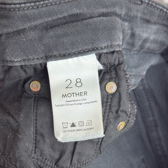 MOTHER Looker Ankle Fray Guilty as Sin Jeans | Size 28 - Picture 5 of 6